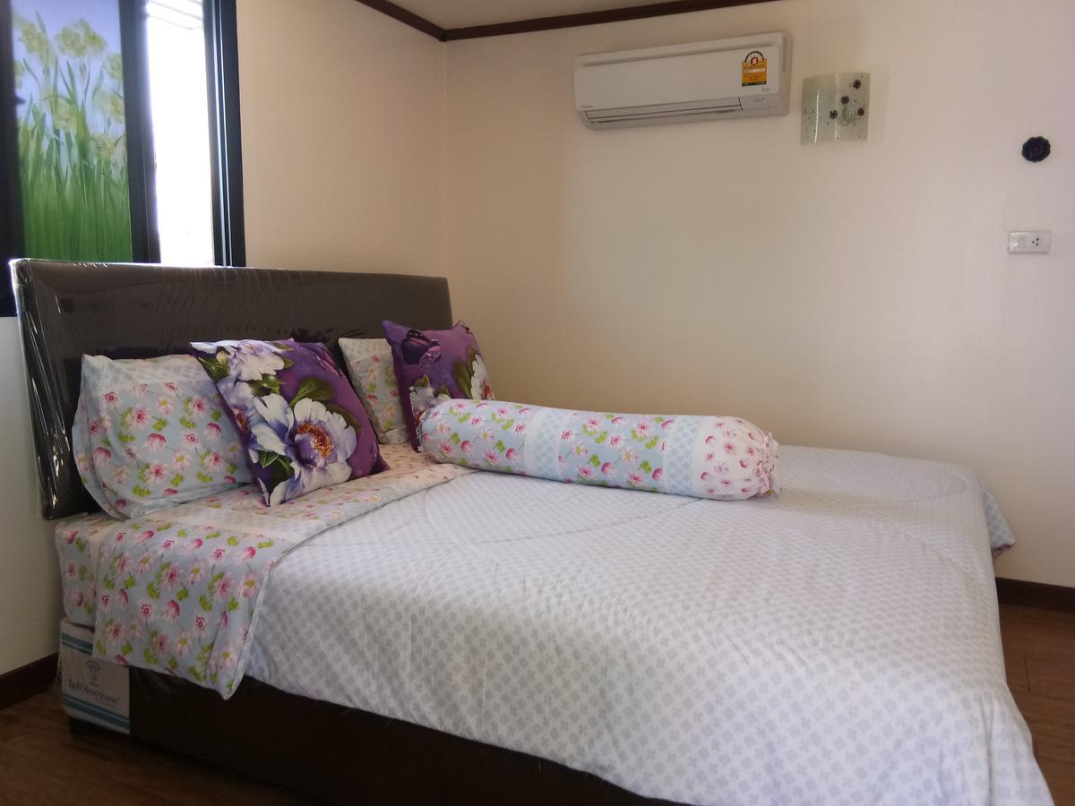 4 Seasons Mini House Hotell Nakhon Si Thammarat Exteriör bild