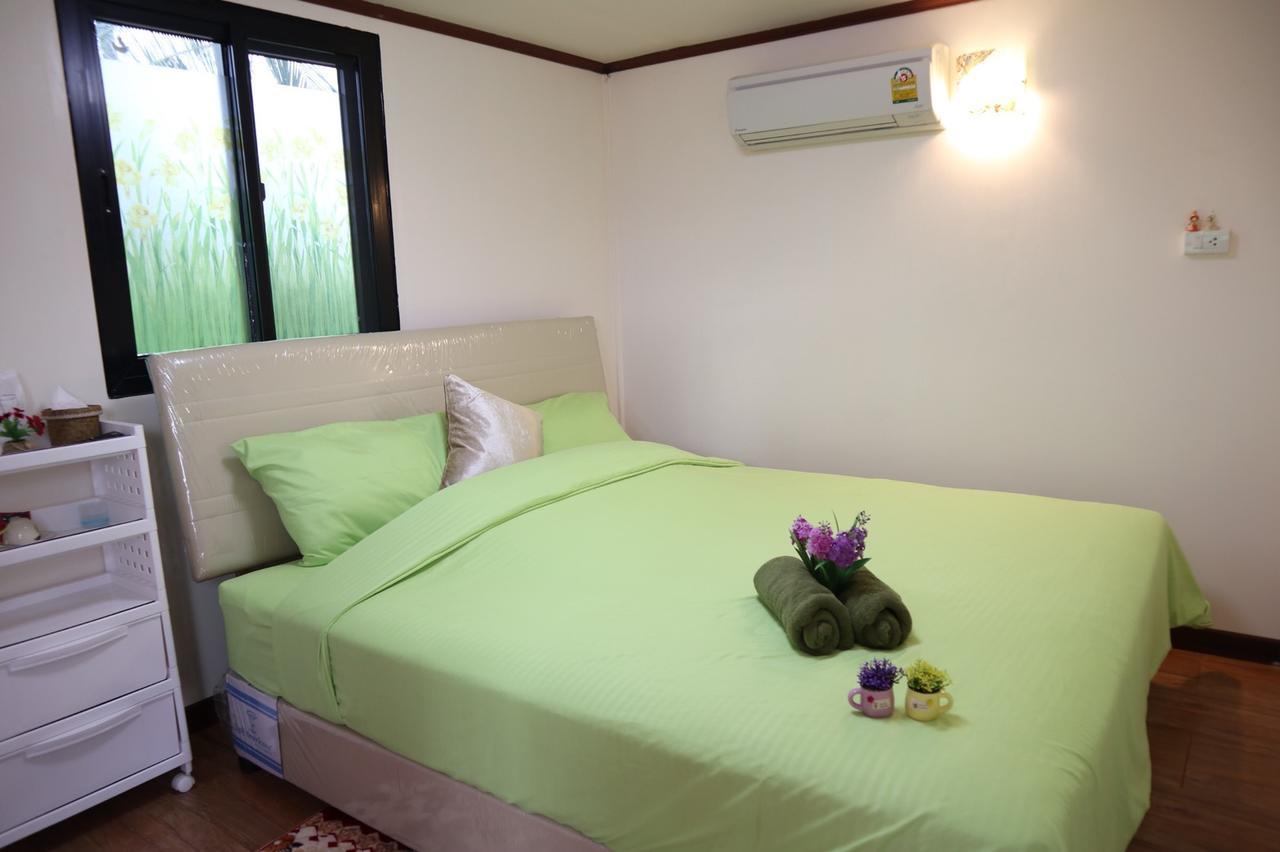 4 Seasons Mini House Hotell Nakhon Si Thammarat Exteriör bild